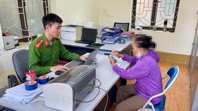 Nghe ‘lệnh khởi tố’ từ đối tượng giả mạo công an, cụ bà 77 tuổi suýt mất 200 triệu 