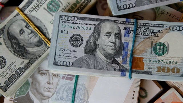 Một quốc gia cân nhắc thay USD bằng EUR, trật tự tiền tệ toàn cầu nguy cơ ‘xoay trục’?