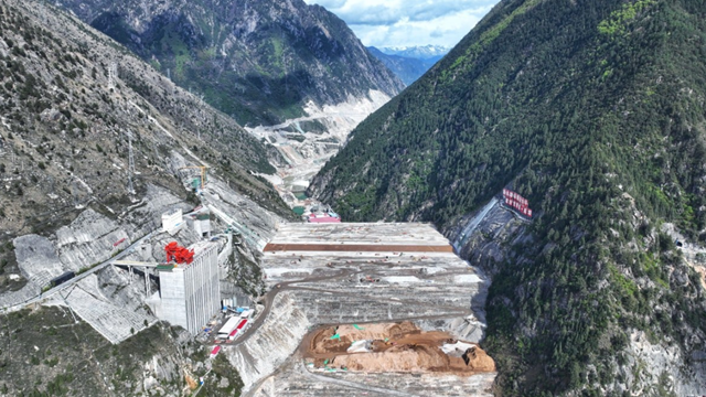 Trung Quốc sắp vận hành đập thủy điện lớn nhất thế giới: Tương đương tòa nhà 100 tầng, sức chứa 110 triệu m3 nước, công suất 7 tỷ kwH/năm