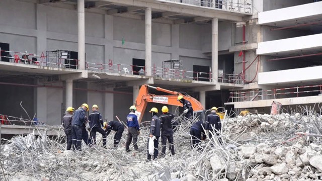 Vụ công trình 63 triệu USD đổ sập trong vài phút: Phát hiện 30 chữ ký bị làm giả, nhà thầu Trung Quốc đứng sau?