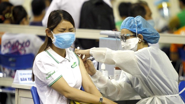 Hơn 25.000 ca mắc COVID-19 trên toàn cầu chỉ trong 28 ngày, Bộ Y tế cảnh báo về biến thể mới