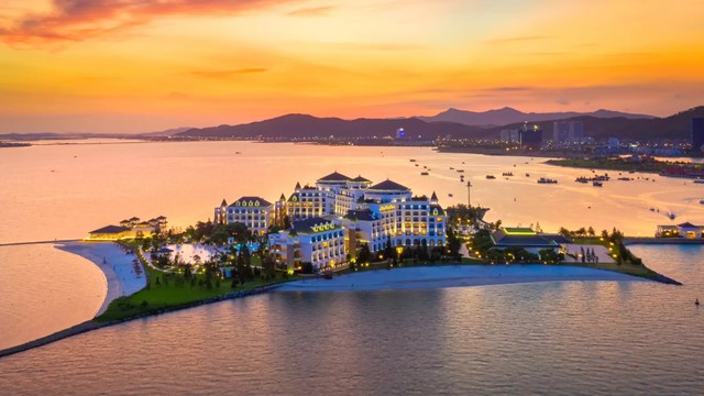 Công ty của ông Phạm Nhật Vượng bắt tay 4 'ông lớn' của Nga, Việt Nam sắp đón hơn 400.000 lượt khách, một ngành hứa hẹn bội thu trong năm nay