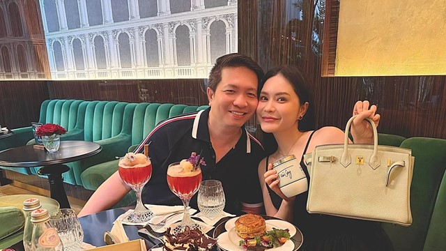 Tài sản vợ chồng ‘đại gia quận 7’ Đoàn Di Băng - Nguyễn Quốc Vũ: Chồng làm chủ tịch công ty vốn điều lệ 8 tỷ, 'khoe' loạt siêu xe, bất động sản trăm tỷ