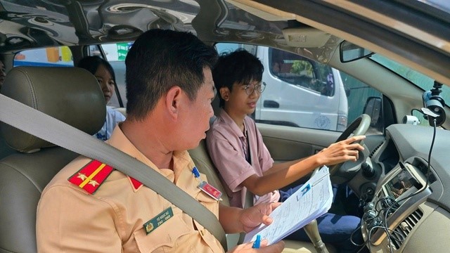 Chỉ 5 ngày nữa, áp dụng bộ đề lý thuyết mới gồm 600 câu hỏi trong kỳ thi sát hạch cấp Giấy phép lái xe