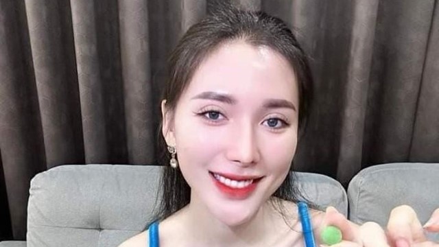 Ngân Collagen bị Bộ Y tế 'tuýt còi'