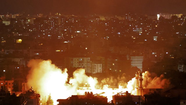 Israel không kích dữ dội Lebanon, nhắm vào cơ sở sản xuất UAV của Hezbollah