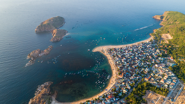 Tỉnh có hơn 130 km đường bờ biển, được mệnh danh là 'thiên đường biển đảo' của Việt Nam, thu 16.000 tỷ đồng