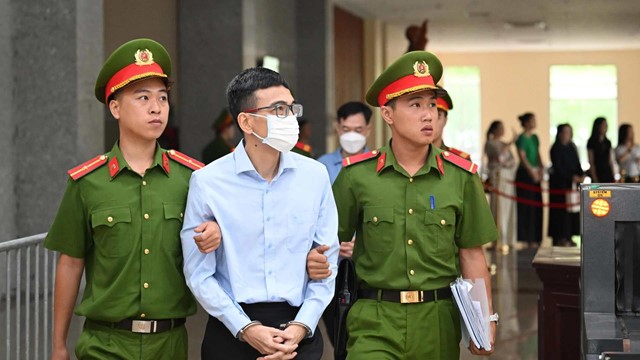 Cựu Tổng giám đốc HOSE Lê Hải Trà xin giảm án vì 'con học tập tốt'