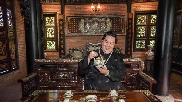 Nam nghệ sĩ hài chuẩn bị thi Tiến sĩ ở tuổi U60: Rao bán biệt phủ cổ trăm tỷ, rộng 1.600m2, xây khu nghỉ dưỡng 10.000m2 ở Đà Lạt