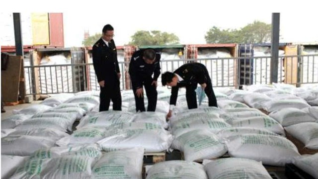 Triệt phá đường dây buôn lậu 2.803 tấn gạo trị giá hơn 107 tỷ đồng, tiêu hủy toàn bộ sản phẩm