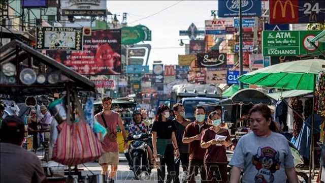 Nền kinh tế thứ hai Đông Nam Á lung lay: Tăng trưởng lao dốc, khủng hoảng chính trị rình rập 