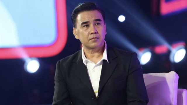 MC Quyền Linh liên tục xin lỗi