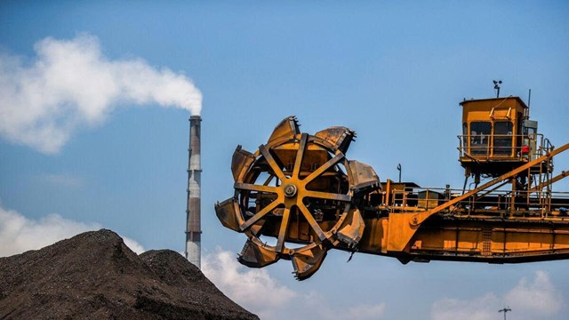 Các ngân hàng lớn đổ gần 400 tỷ USD cho ngành công nghiệp bị cả thế giới lên án