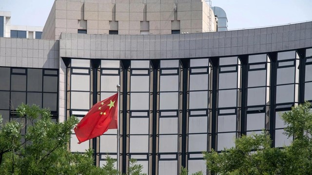 Loạt sức ép mới giáng xuống kinh tế Trung Quốc, chuyên gia kêu gọi ‘kích cầu bằng mọi giá’