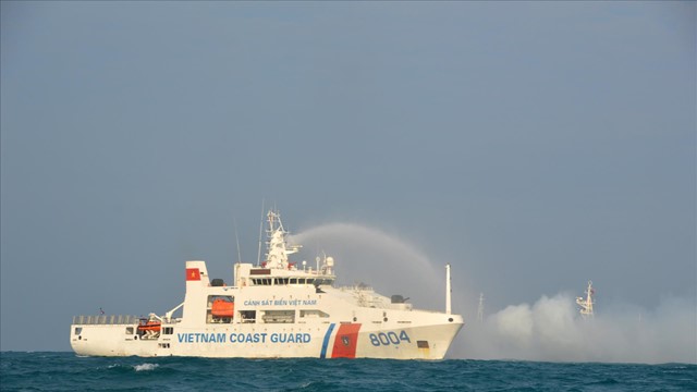 Tàu hiện đại của Cảnh sát biển Việt Nam sẽ tham gia diễu binh trên biển dịp Quốc khánh 2/9: Dài hơn 90m, có sân đỗ cho máy bay trực thăng