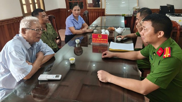 Đến bưu điện chuyển tiền, ông T. suýt mất nửa tỷ vì nghe 'Cán bộ Cục An ninh mạng'