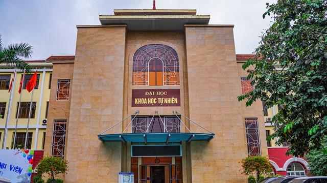 Trường đại học có tỷ lệ giảng viên là GS, PGS cao hàng đầu Việt Nam, phấn đấu trở thành nơi nghiên cứu tiên tiến của châu Á