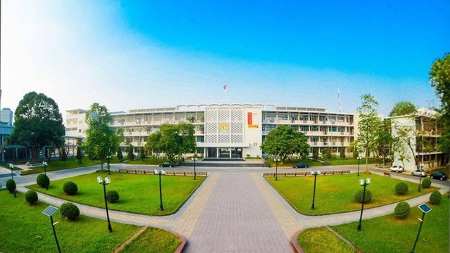 Đại học công lập có doanh thu 2.000 tỷ cao nhất Việt Nam, là 'nơi trưởng thành' của sếp FPT, Phú Thái