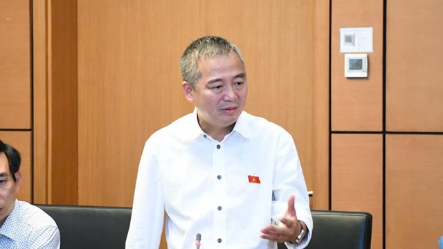 PGS.TS.BS Nguyễn Lân Hiếu nói về vụ tai nạn lật tàu ở Quảng Ninh: Phải thay đổi nhằm phòng tránh và làm giảm tỷ lệ thương vong những vụ việc do thiên tai