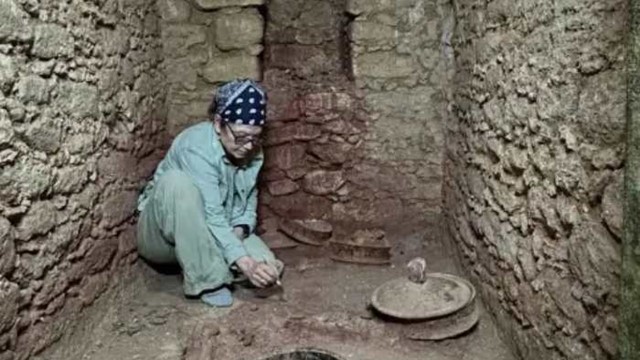 Phát hiện ra ngôi mộ chứa đầy kho báu hàng nghìn năm tuổi, chủ nhân là vị vua huyền thoại 