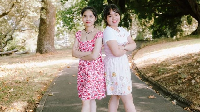 Cặp chị em 'thần đồng' gốc Việt thuộc nhóm 2% thông minh nhất thế giới, 15 tuổi tốt nghiệp đại học, theo đuổi ngành AI và an ninh mạng