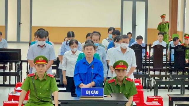 Truy nã, đề nghị tuyên án chung thân Tổng Giám đốc sinh năm 1964