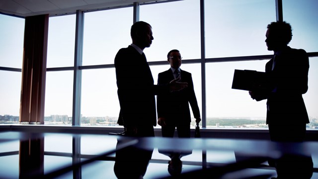 Một giám đốc truyền thông bị bắt