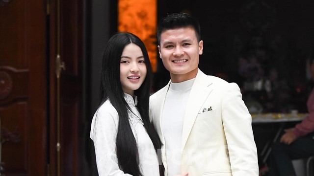 Vợ cầu thủ Quang Hải bị lừa 100 triệu đồng