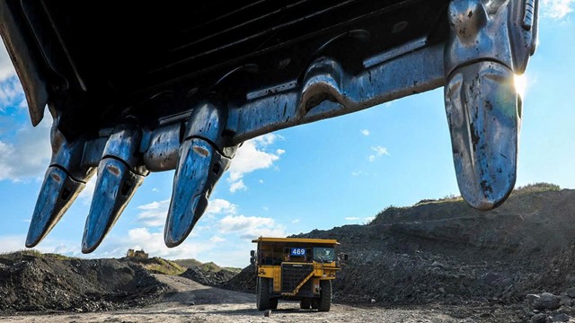 Thua lỗ nặng, bị ép giá: Ngành công nghiệp trụ cột của Nga sắp vỡ trận?