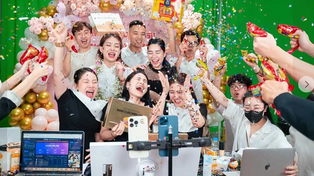 KOL ảnh hưởng đến hành vi mua sắm của giới trẻ