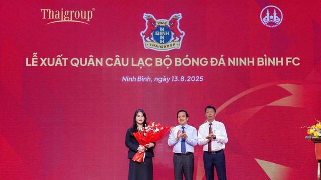 Lộ diện nữ Chủ tịch trẻ nhất lịch sử bóng đá Việt Nam: Con gái bầu Thụy, mới 24 tuổi