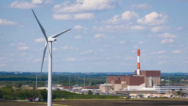 Dân Mỹ phẫn nộ vì giá điện tăng 30% do Big Tech và AI