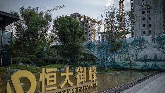 Nền kinh tế lớn thứ 2 thế giới lung lay: Giá nhà lao dốc suốt 5 năm chưa dừng, người dân tuyệt vọng vay mới chỉ để trả nợ cũ