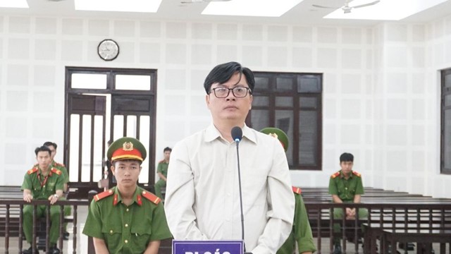 Bán lô đất 21 tỷ nhưng khai hợp đồng chỉ 460 triệu, Lê Văn Thành bị tuyên phạt 14 năm 6 tháng tù