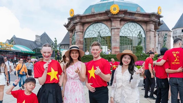 ‘Ngành công nghiệp không khói’ của Việt Nam đón tin vui