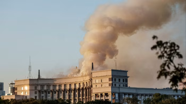 Nga phát động cuộc tấn công quy mô chưa từng có bằng 800 UAV vào tòa nhà Chính phủ Ukraine