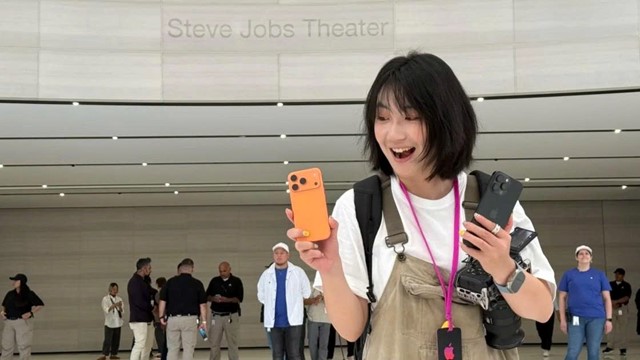 Vị CEO ‘chơi lớn’ tặng iPhone 17 Pro Max cho toàn bộ nhân viên, kể cả thực tập sinh 