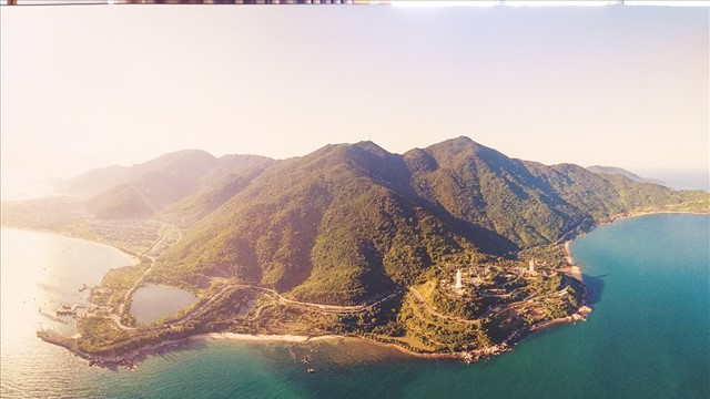 Từ hôm nay, du khách có thể trở lại khám phá 'viên ngọc xanh' của thành phố đáng sống nhất Việt Nam