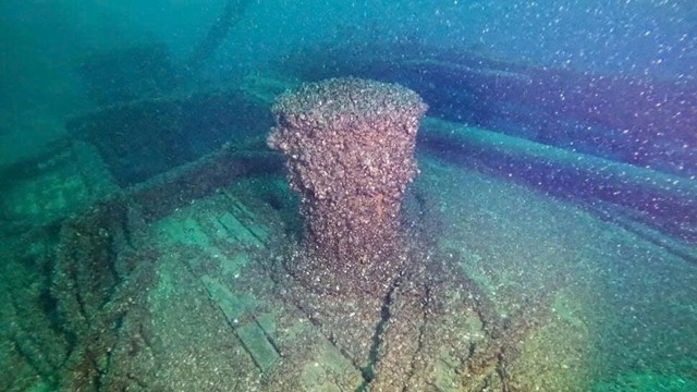 Phát hiện xác tàu ma ‘mất tích’ gần 140 năm dưới đáy hồ