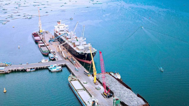 Tỉnh sở hữu đường bờ biển dài nhất Việt Nam lấn biển xây kho xăng dầu và nhiên liệu bay