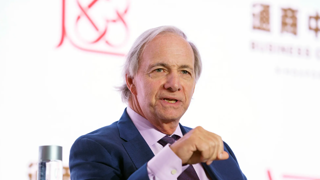 Tỷ phú Ray Dalio cảnh báo “bom nợ' từ Mỹ sắp thổi bay trật tự tiền tệ toàn cầu