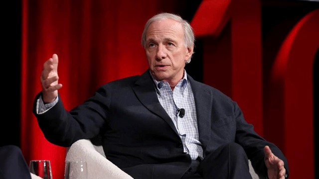 500 năm lịch sử lặp lại: Hai siêu cường đang trượt vào ‘thời kỳ tăm tối’, tỷ phú Ray Dalio cảnh báo sốc