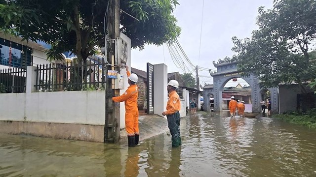 Gần 14.000 người dân tại Hà Nội không có điện