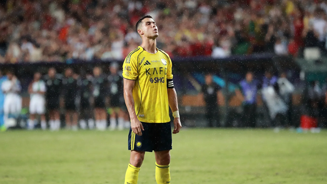 Cristiano Ronaldo chính thức trở thành tỷ phú