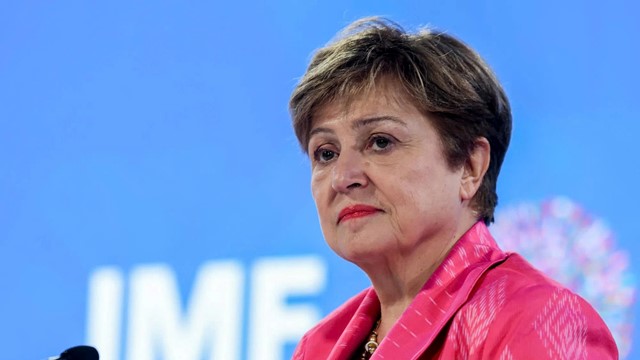 IMF cảnh báo: Kinh tế toàn cầu chưa qua cơn bão, ‘bất ổn là bình thường mới'