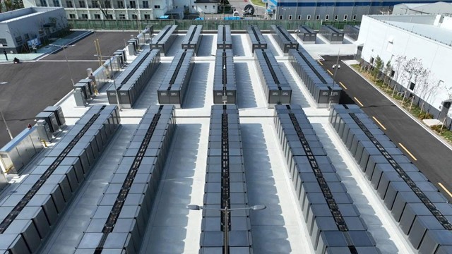 Cổ phiếu bất ngờ tăng 1.000% chỉ sau ‘một đêm ChatGPT’