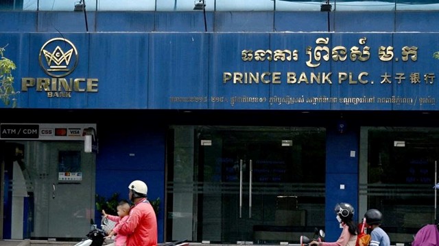 Người dân đổ xô rút tiền khỏi ngân hàng lớn nhất Campuchia sau bê bối của ông chủ Tập đoàn Prince