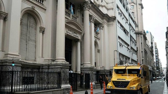 Quốc gia đồng minh ký thỏa thuận 20 tỷ USD với Mỹ để ‘cứu’ đồng nội tệ giữa lạm phát 200%