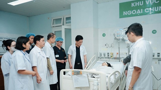 Đề nghị công nhận thương binh cho nữ điều dưỡng bị đâm 11 nhát dao khi cứu bé sơ sinh