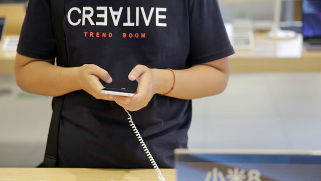 Xiaomi tăng giá smartphone vì khan hiếm chip nhớ